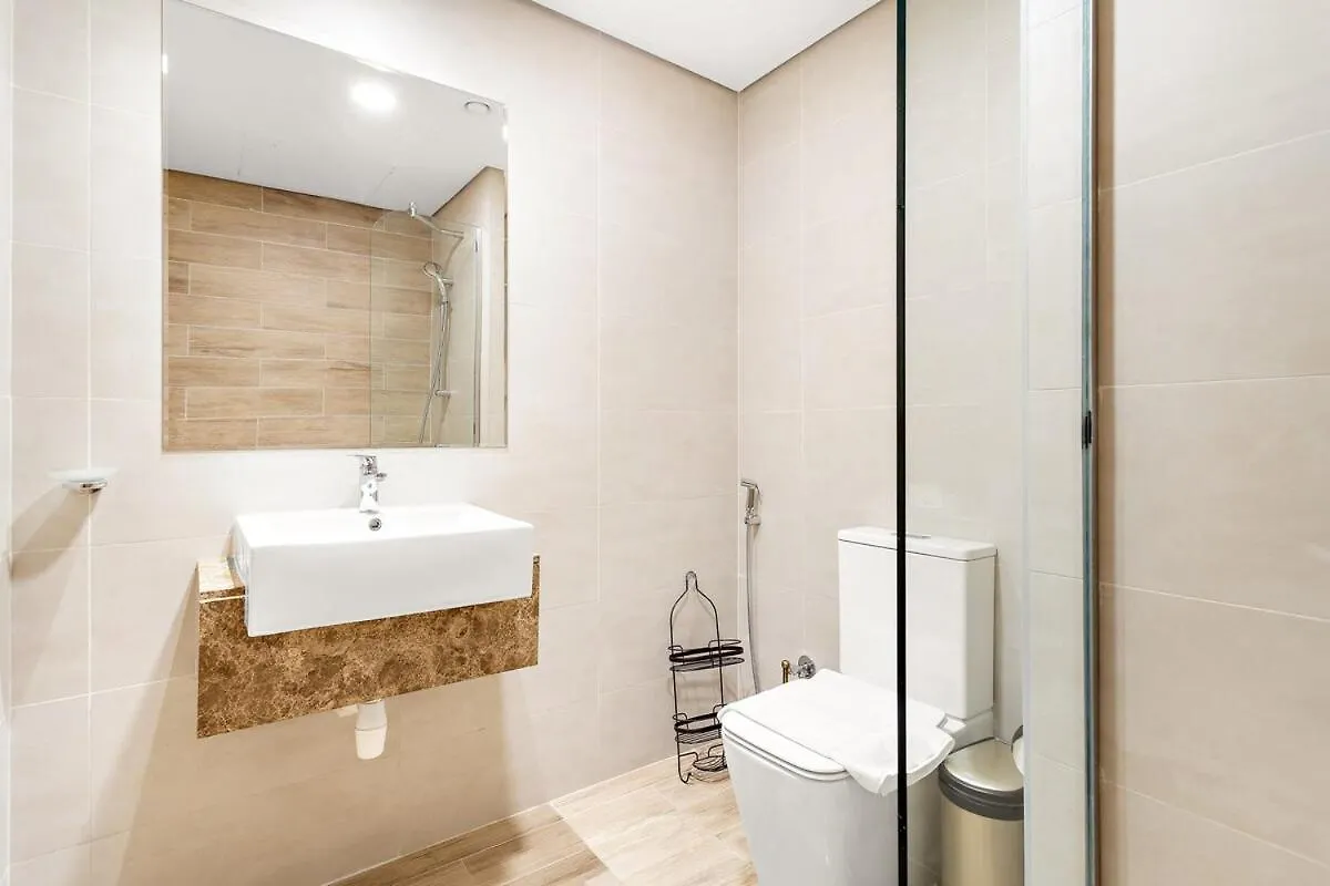 Lejlighed Sunny Villa Retreat With Garden & Parking Dubai Forenede Arabiske Emirater